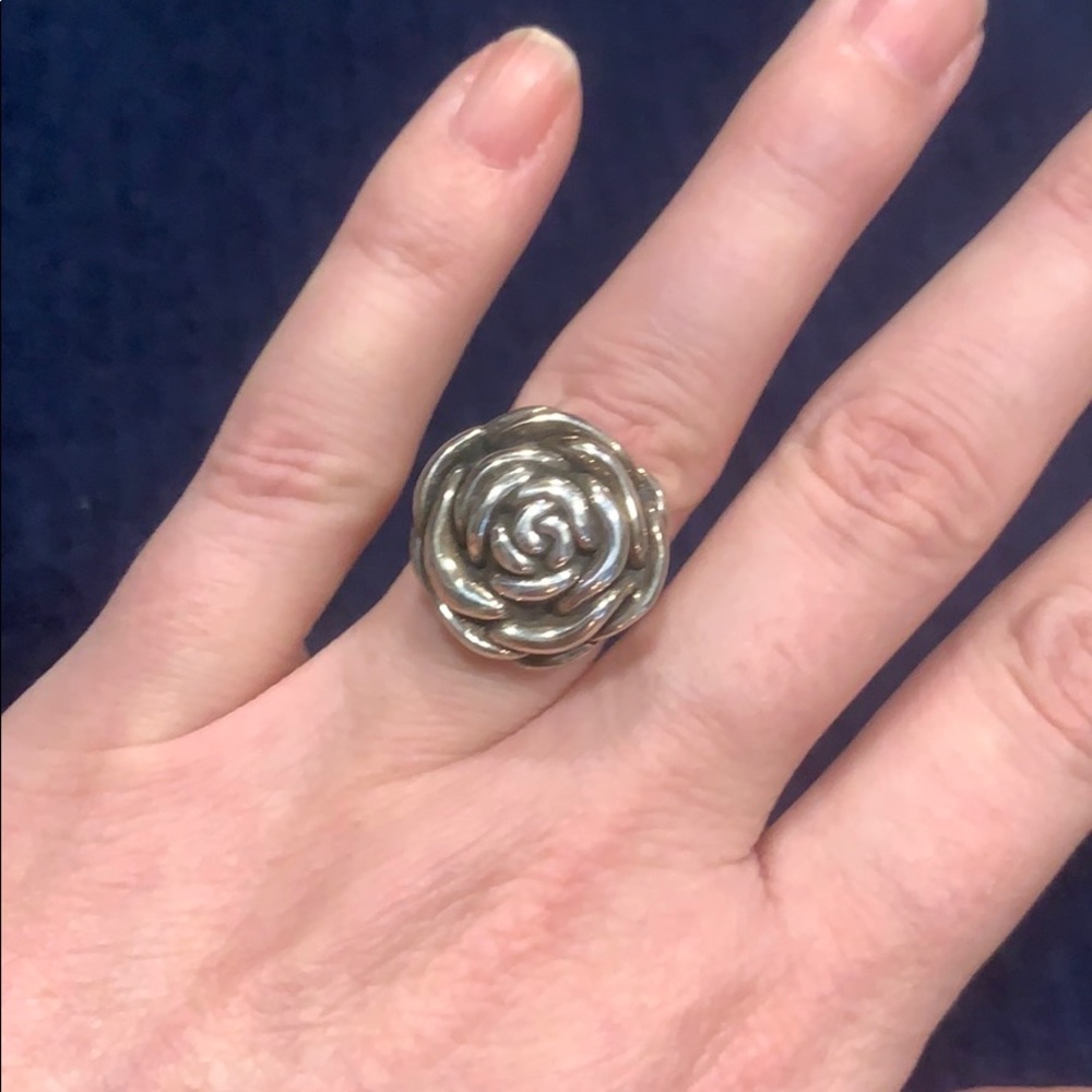 Silver ring size 7